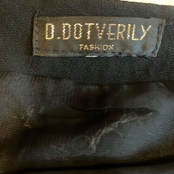 D. DOTVERLILY Black and Yellow Pleated side zip Skirt size women’s M-L - Picture 7 of 7